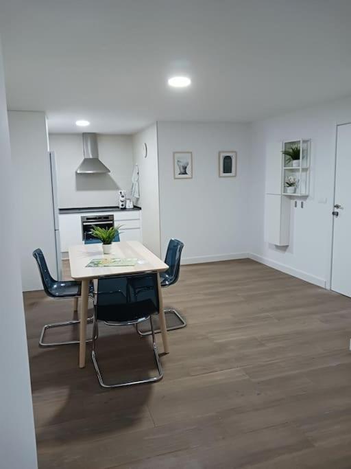 Apartamento Central D Альхесирас Экстерьер фото