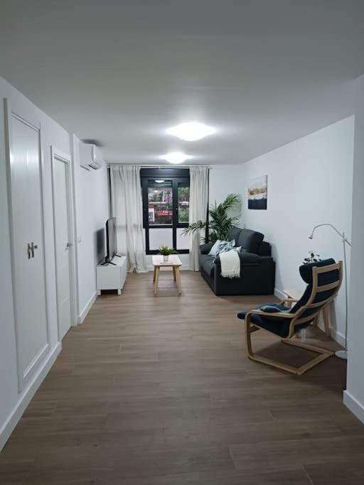 Apartamento Central D Альхесирас Экстерьер фото