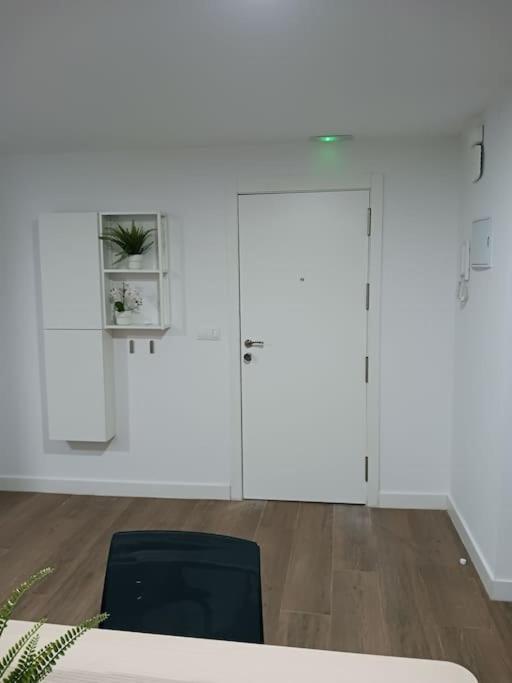 Apartamento Central D Альхесирас Экстерьер фото